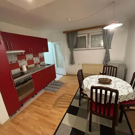 Apartament Amy 2 *